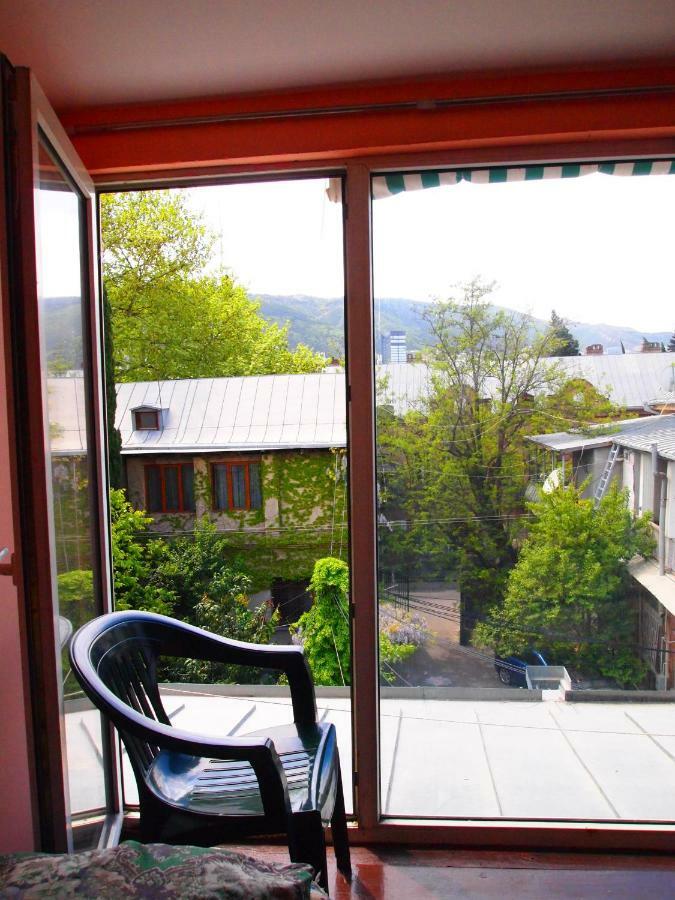 Green Stairs Guest House 트빌리시 외부 사진